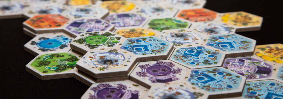 Akropolis Review