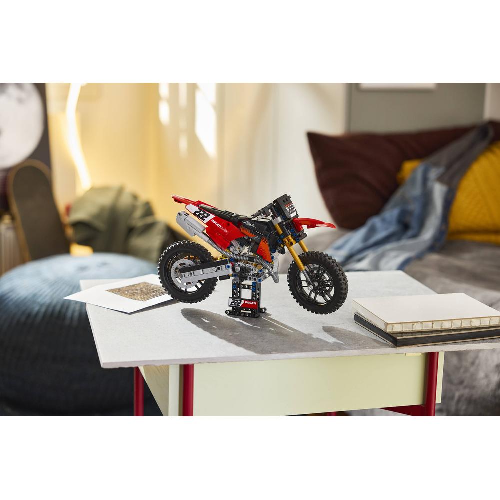 Lego Technic 42238 Ducati Desmo450 MX Factory Motorcycle