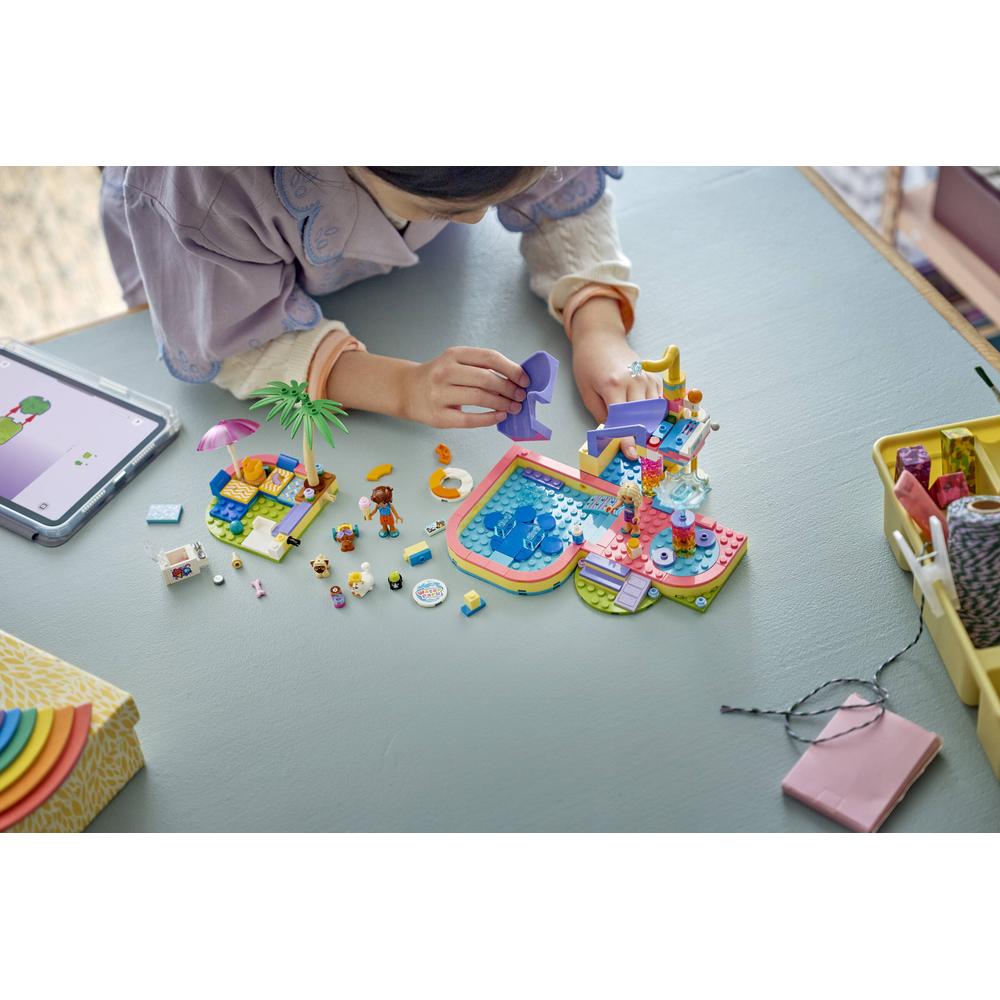 Lego Friends 42676 Fun Water Park Day