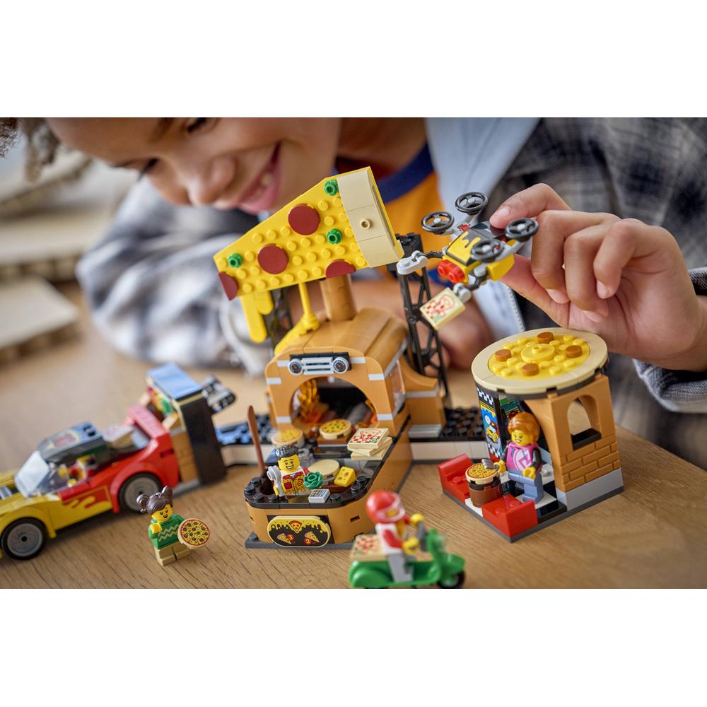 Lego City 60496 Pizza Delivery Experience with Vehicles