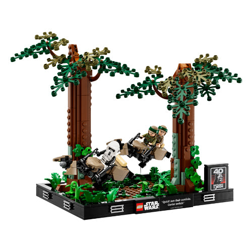 LEGO Star Wars 75353 Endor Speeder Chase Diorama