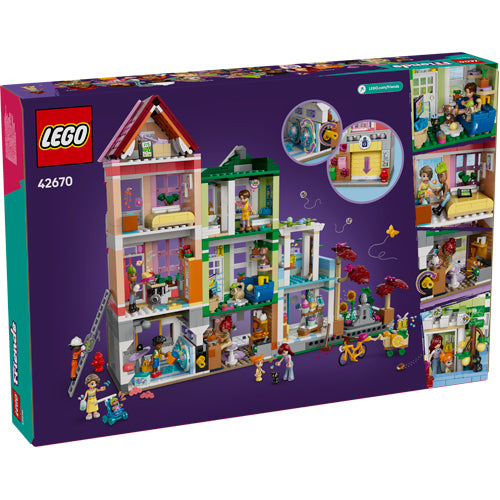 LEGO Friends 42670 Heartlake City Apartments and Stores