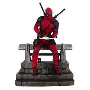 Marvel Movie Premier Collection Statue Deadpool 25 cm