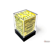 Chessex – Opaque 12mm d6 Pastel Yellow/black Dice Block (36 dice)
