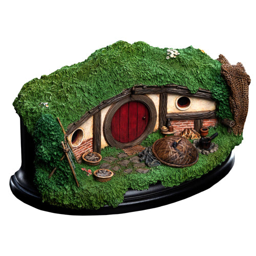 Hobbit Hole - 31 Lakeside Environment Figurine