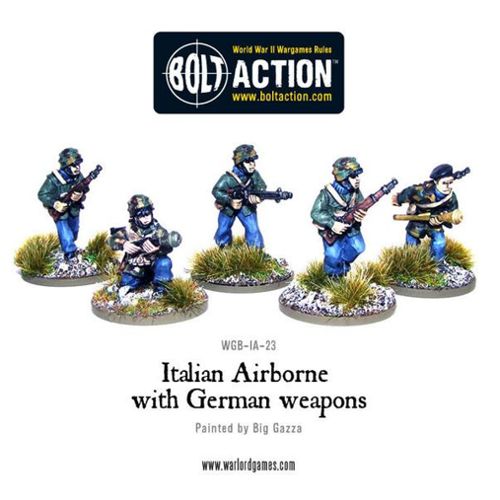 Italian Airborne with German weapons